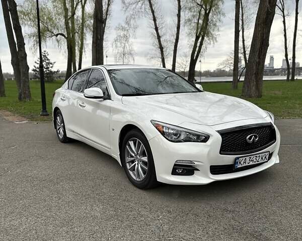 Інфініті Q50, об'ємом двигуна 3.7 л та пробігом 128 тис. км за 17000 $, фото 1 на Automoto.ua