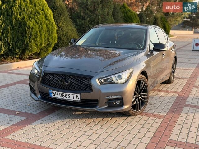 Серый Инфинити Q50, объемом двигателя 3.5 л и пробегом 209 тыс. км за 12300 $, фото 1 на Automoto.ua