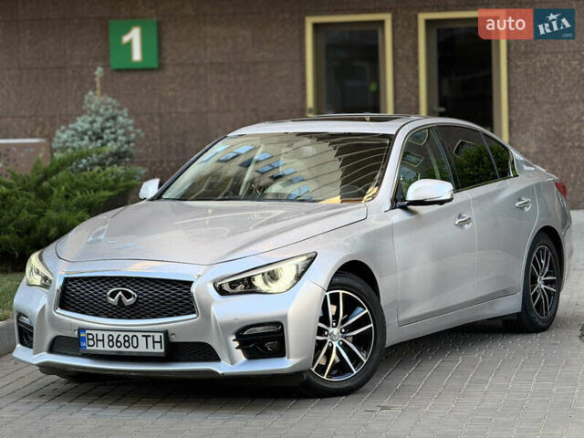 Серый Инфинити Q50, объемом двигателя 3.5 л и пробегом 89 тыс. км за 16000 $, фото 1 на Automoto.ua