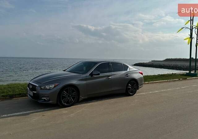 Серый Инфинити Q50, объемом двигателя 3.5 л и пробегом 207 тыс. км за 16500 $, фото 1 на Automoto.ua