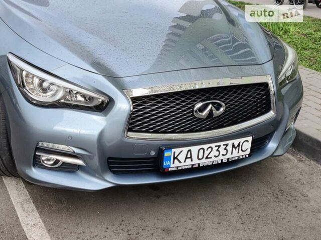 Сірий Інфініті Q50, об'ємом двигуна 2.14 л та пробігом 107 тис. км за 17500 $, фото 1 на Automoto.ua