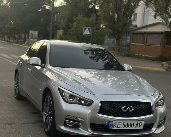 Серый Инфинити Q50, объемом двигателя 2.14 л и пробегом 136 тыс. км за 16000 $, фото 1 на Automoto.ua