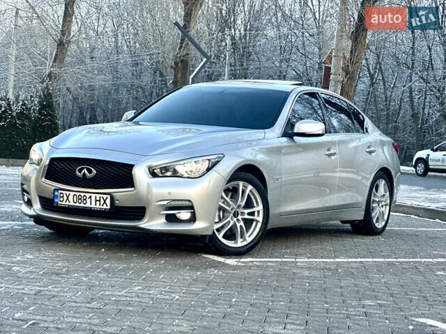 Сірий Інфініті Q50, об'ємом двигуна 2.14 л та пробігом 185 тис. км за 14800 $, фото 1 на Automoto.ua