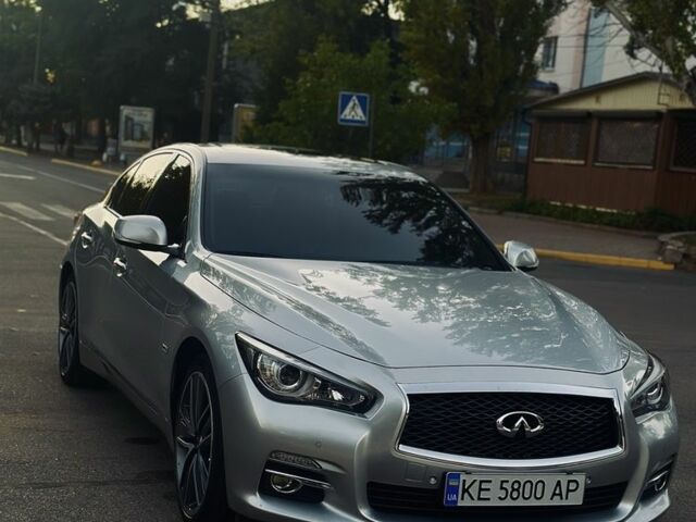 Сірий Інфініті Q50, об'ємом двигуна 2.1 л та пробігом 136 тис. км за 16000 $, фото 1 на Automoto.ua