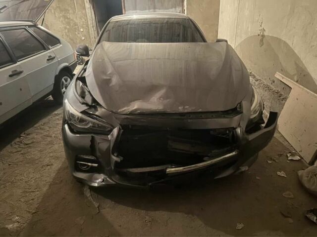 Серый Инфинити Q50, объемом двигателя 2.1 л и пробегом 151 тыс. км за 7000 $, фото 1 на Automoto.ua