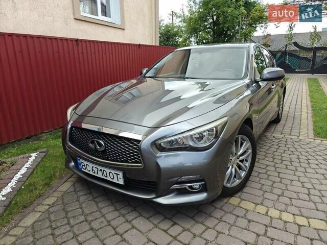 Серый Инфинити Q50, объемом двигателя 2.14 л и пробегом 210 тыс. км за 14100 $, фото 1 на Automoto.ua