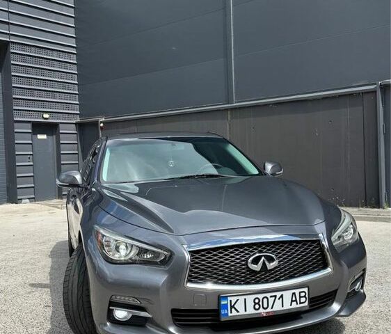 Серый Инфинити Q50, объемом двигателя 3.7 л и пробегом 130 тыс. км за 12750 $, фото 1 на Automoto.ua