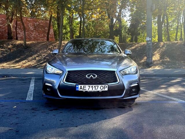 Сірий Інфініті Q50, об'ємом двигуна 3.5 л та пробігом 171 тис. км за 15200 $, фото 1 на Automoto.ua