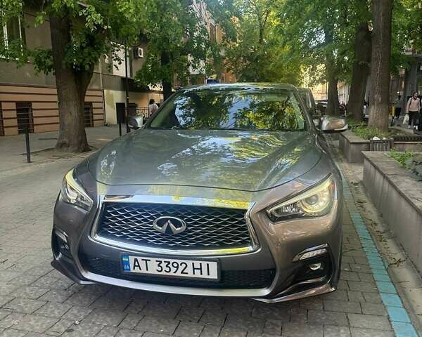 Сірий Інфініті Q50, об'ємом двигуна 3 л та пробігом 165 тис. км за 13900 $, фото 1 на Automoto.ua