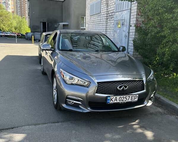 Сірий Інфініті Q50, об'ємом двигуна 1.99 л та пробігом 106 тис. км за 17500 $, фото 1 на Automoto.ua