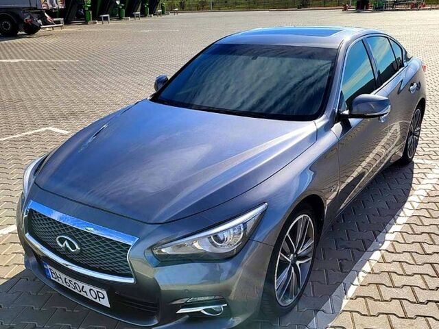 Серый Инфинити Q50, объемом двигателя 2.1 л и пробегом 140 тыс. км за 16700 $, фото 1 на Automoto.ua