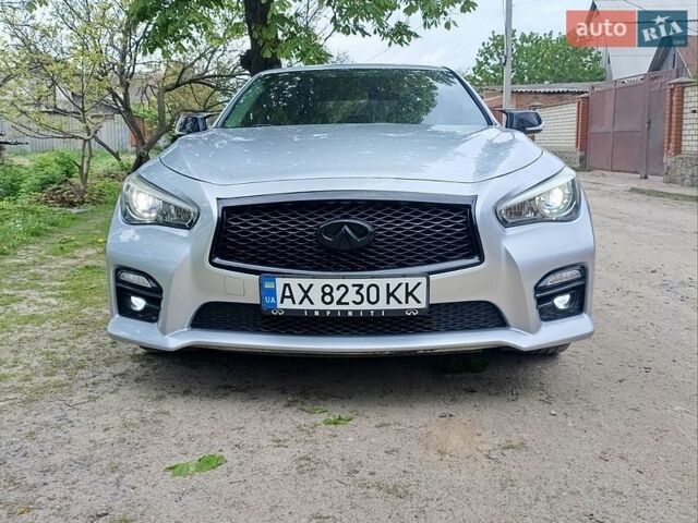 Серый Инфинити Q50, объемом двигателя 3 л и пробегом 98 тыс. км за 15700 $, фото 1 на Automoto.ua