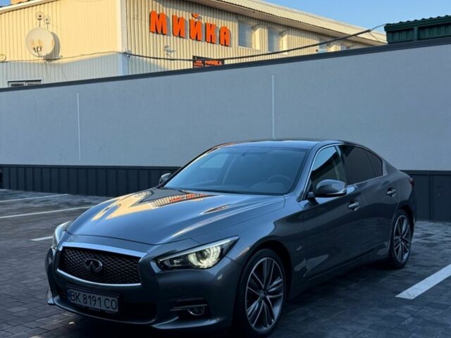 Сірий Інфініті Q50, об'ємом двигуна 2.14 л та пробігом 65 тис. км за 19500 $, фото 1 на Automoto.ua