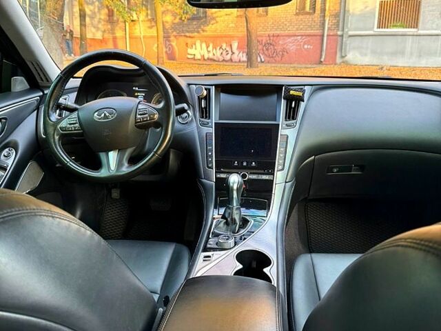 Сірий Інфініті Q50, об'ємом двигуна 3 л та пробігом 145 тис. км за 13600 $, фото 1 на Automoto.ua
