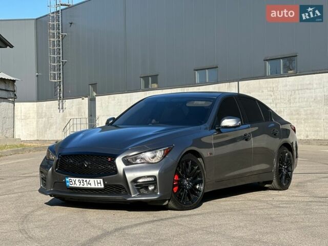 Сірий Інфініті Q50, об'ємом двигуна 3 л та пробігом 114 тис. км за 17800 $, фото 1 на Automoto.ua
