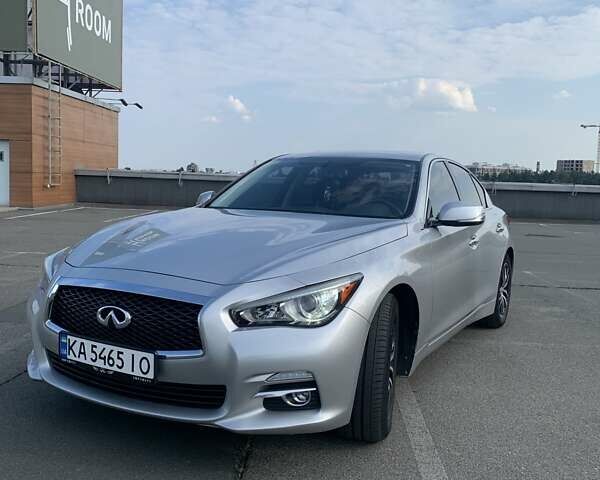 Сірий Інфініті Q50, об'ємом двигуна 1.99 л та пробігом 256 тис. км за 16000 $, фото 1 на Automoto.ua