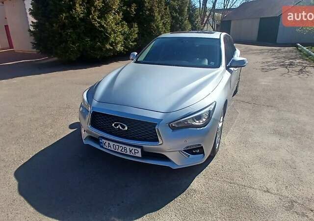 Сірий Інфініті Q50, об'ємом двигуна 3 л та пробігом 59 тис. км за 19000 $, фото 1 на Automoto.ua