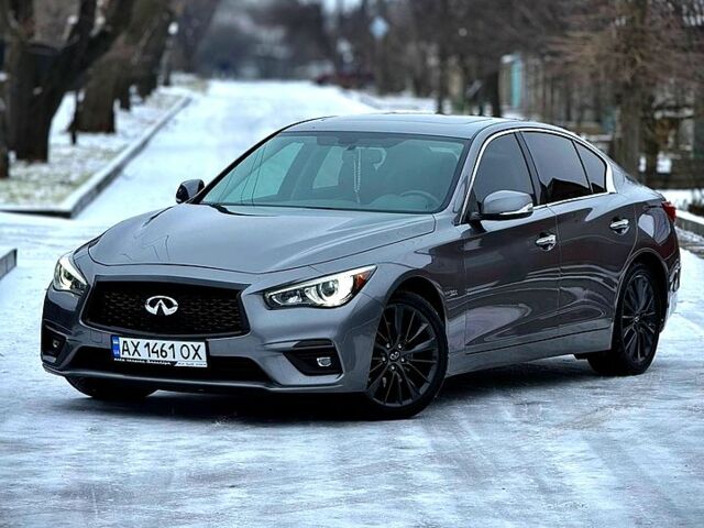 Серый Инфинити Q50, объемом двигателя 3 л и пробегом 180 тыс. км за 17600 $, фото 1 на Automoto.ua