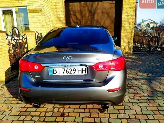 Серый Инфинити Q50, объемом двигателя 2 л и пробегом 67 тыс. км за 16500 $, фото 1 на Automoto.ua
