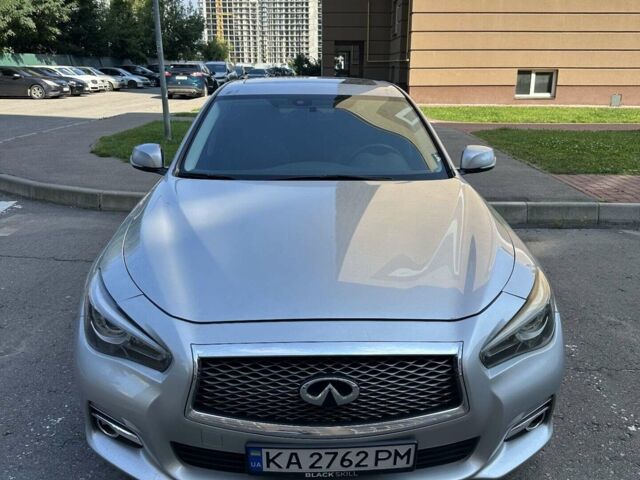 Серый Инфинити Q50, объемом двигателя 3 л и пробегом 130 тыс. км за 9000 $, фото 1 на Automoto.ua