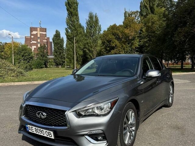 Сірий Інфініті Q50, об'ємом двигуна 1.99 л та пробігом 159 тис. км за 15000 $, фото 1 на Automoto.ua