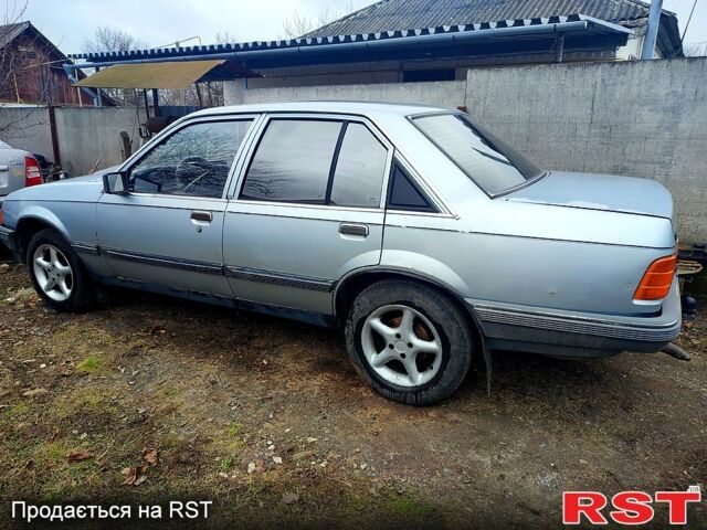 Сірий Інфініті Q50, об'ємом двигуна 3 л та пробігом 79 тис. км за 16900 $, фото 1 на Automoto.ua