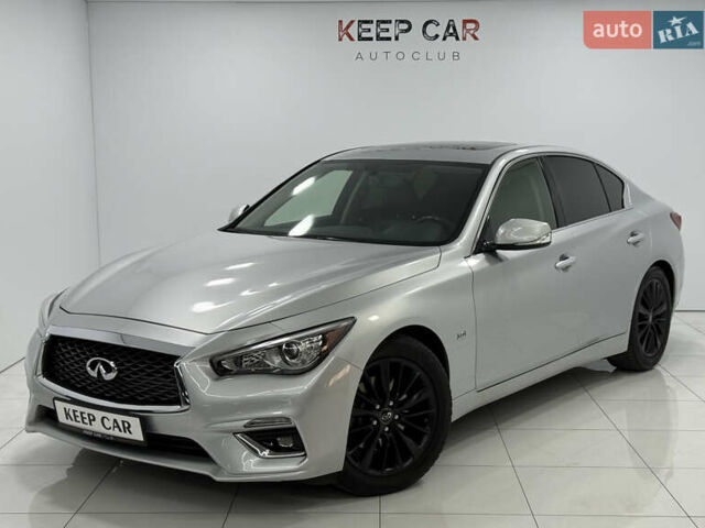 Серый Инфинити Q50, объемом двигателя 3 л и пробегом 145 тыс. км за 14700 $, фото 1 на Automoto.ua