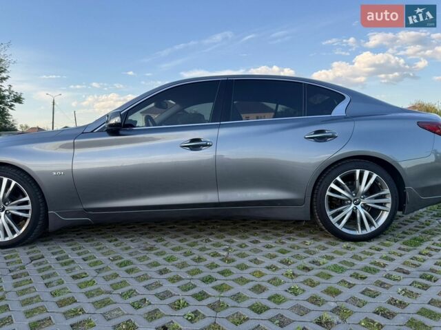 Серый Инфинити Q50, объемом двигателя 3 л и пробегом 110 тыс. км за 19000 $, фото 1 на Automoto.ua