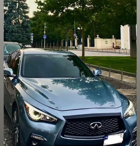 Серый Инфинити Q50, объемом двигателя 3 л и пробегом 113 тыс. км за 19000 $, фото 1 на Automoto.ua