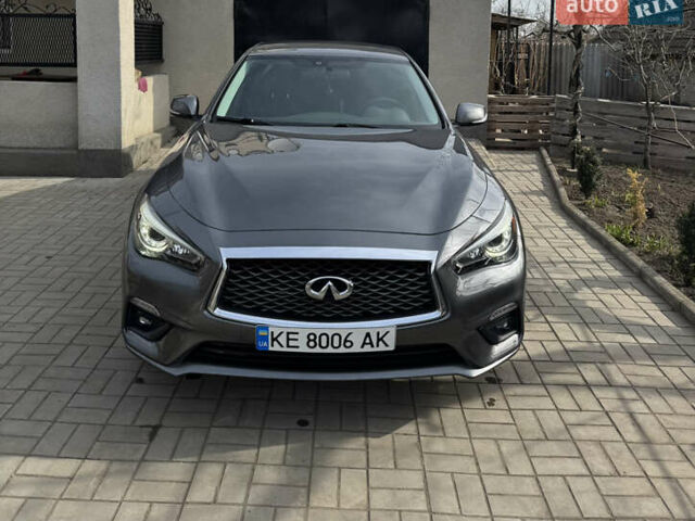 Сірий Інфініті Q50, об'ємом двигуна 1.99 л та пробігом 136 тис. км за 17000 $, фото 1 на Automoto.ua