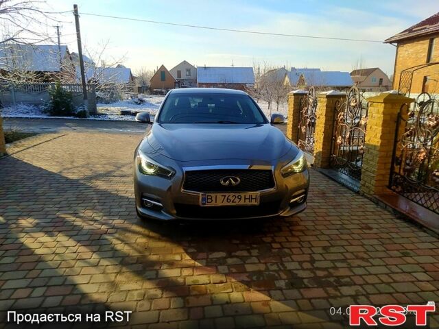 Серый Инфинити Q50, объемом двигателя 2 л и пробегом 67 тыс. км за 16500 $, фото 1 на Automoto.ua