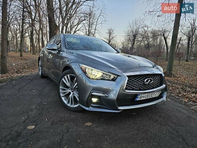 Сірий Інфініті Q50, об'ємом двигуна 3 л та пробігом 79 тис. км за 19500 $, фото 1 на Automoto.ua