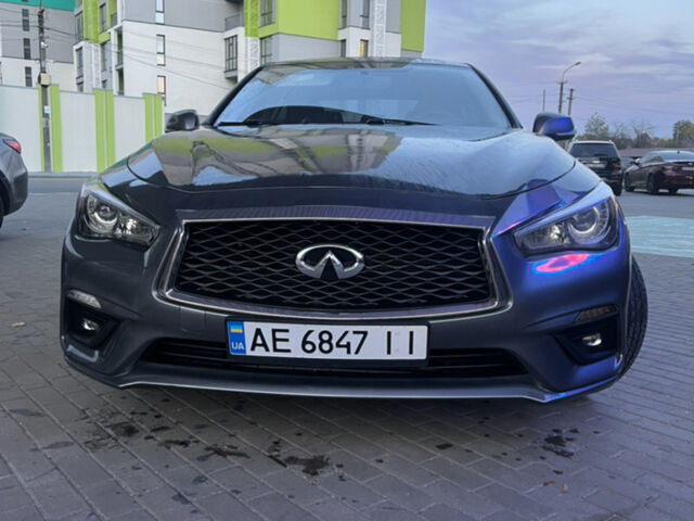 Серый Инфинити Q50, объемом двигателя 1.99 л и пробегом 55 тыс. км за 18500 $, фото 1 на Automoto.ua
