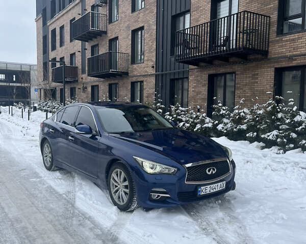 Синий Инфинити Q50, объемом двигателя 1.99 л и пробегом 197 тыс. км за 13500 $, фото 1 на Automoto.ua