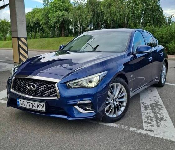 Синій Інфініті Q50, об'ємом двигуна 2 л та пробігом 27 тис. км за 25000 $, фото 1 на Automoto.ua