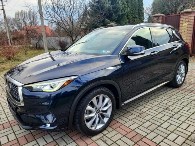 Синій Інфініті Q50, об'ємом двигуна 2 л та пробігом 45 тис. км за 23500 $, фото 1 на Automoto.ua