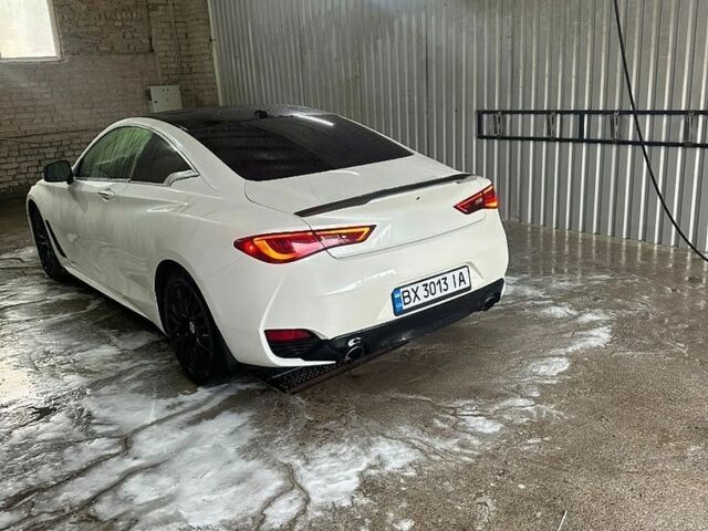 Білий Інфініті Q60, об'ємом двигуна 3 л та пробігом 73 тис. км за 15000 $, фото 1 на Automoto.ua