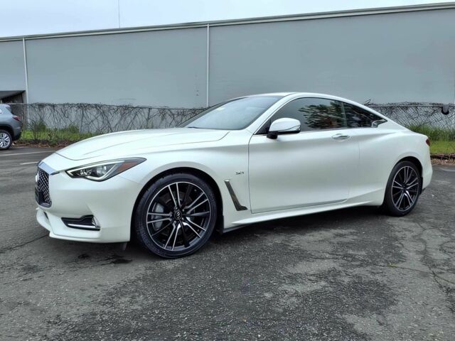 Білий Інфініті Q60, об'ємом двигуна 3 л та пробігом 62 тис. км за 14500 $, фото 1 на Automoto.ua