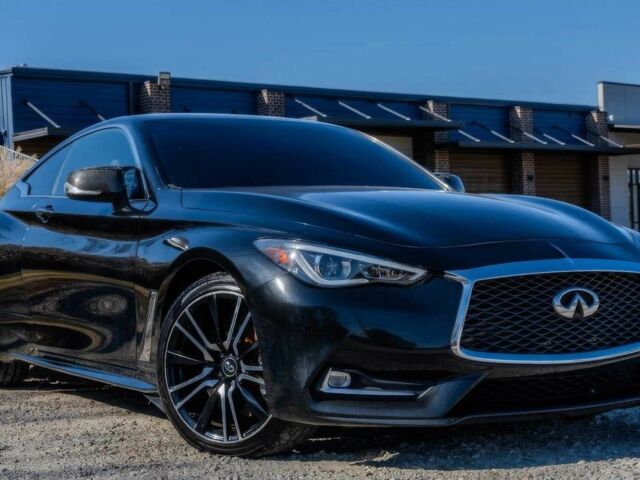 Чорний Інфініті Q60, об'ємом двигуна 3 л та пробігом 45 тис. км за 4000 $, фото 1 на Automoto.ua