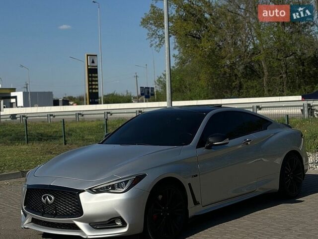 Серый Инфинити Q60, объемом двигателя 3 л и пробегом 210 тыс. км за 15500 $, фото 1 на Automoto.ua