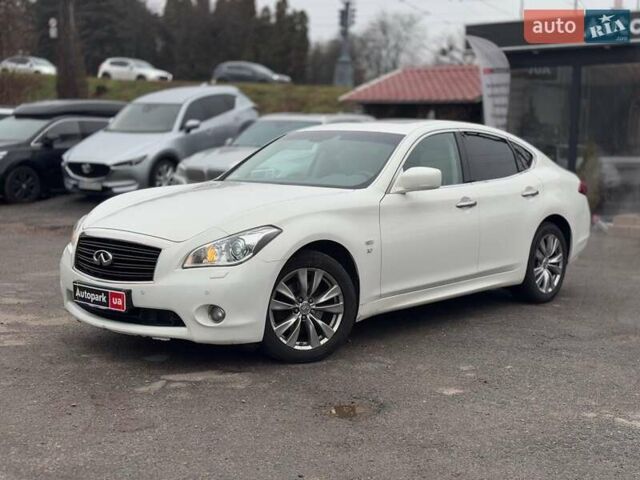 Білий Інфініті Q70, об'ємом двигуна 3.7 л та пробігом 143 тис. км за 13390 $, фото 1 на Automoto.ua