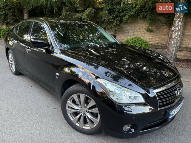 Чорний Інфініті Q70, об'ємом двигуна 3.7 л та пробігом 126 тис. км за 16200 $, фото 1 на Automoto.ua