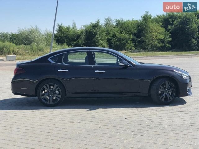 Чорний Інфініті Q70, об'ємом двигуна 2.1 л та пробігом 188 тис. км за 15500 $, фото 1 на Automoto.ua