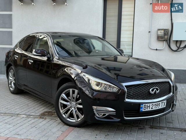 Чорний Інфініті Q70, об'ємом двигуна 2.14 л та пробігом 209 тис. км за 15500 $, фото 1 на Automoto.ua
