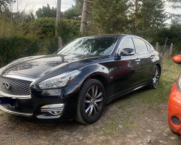 Чорний Інфініті Q70, об'ємом двигуна 2.5 л та пробігом 249 тис. км за 15587 $, фото 1 на Automoto.ua