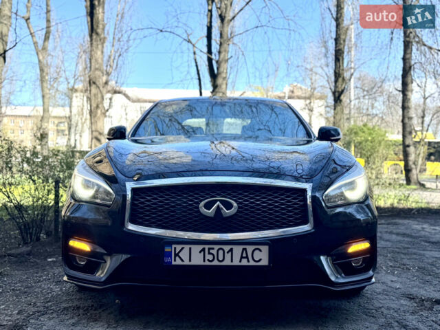 Черный Инфинити Q70, объемом двигателя 2.2 л и пробегом 146 тыс. км за 18500 $, фото 1 на Automoto.ua