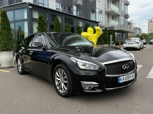 Чорний Інфініті Q70, об'ємом двигуна 2.5 л та пробігом 92 тис. км за 19900 $, фото 1 на Automoto.ua