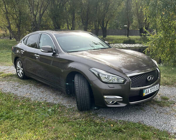 Коричневий Інфініті Q70, об'ємом двигуна 2.5 л та пробігом 1 тис. км за 24000 $, фото 1 на Automoto.ua