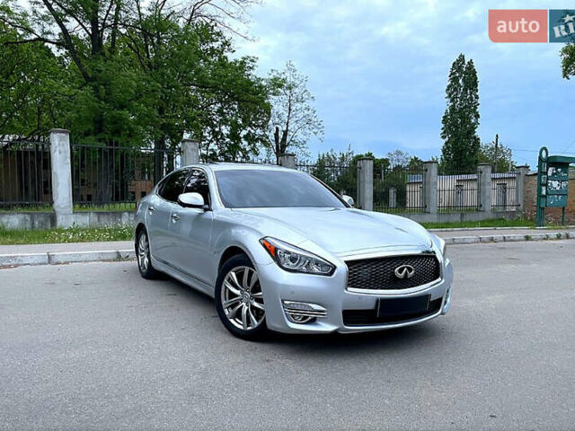 Інфініті Q70, об'ємом двигуна 3.7 л та пробігом 128 тис. км за 16000 $, фото 1 на Automoto.ua