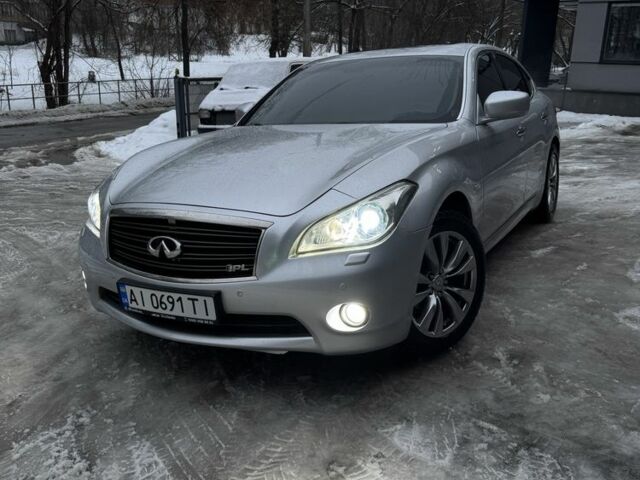 Сірий Інфініті Q70, об'ємом двигуна 3.7 л та пробігом 191 тис. км за 11800 $, фото 1 на Automoto.ua